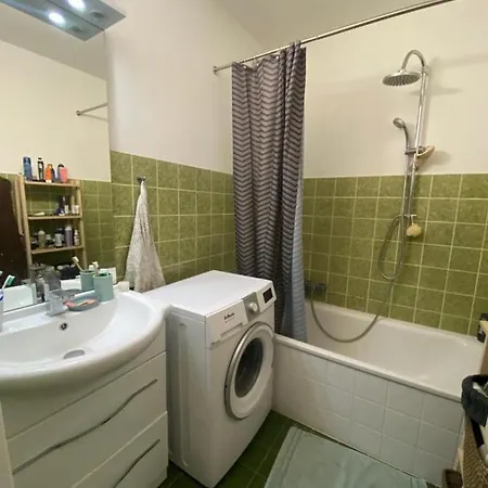 Séjour chez l'habitant Big Cozy In Center - Shared Flat With 1